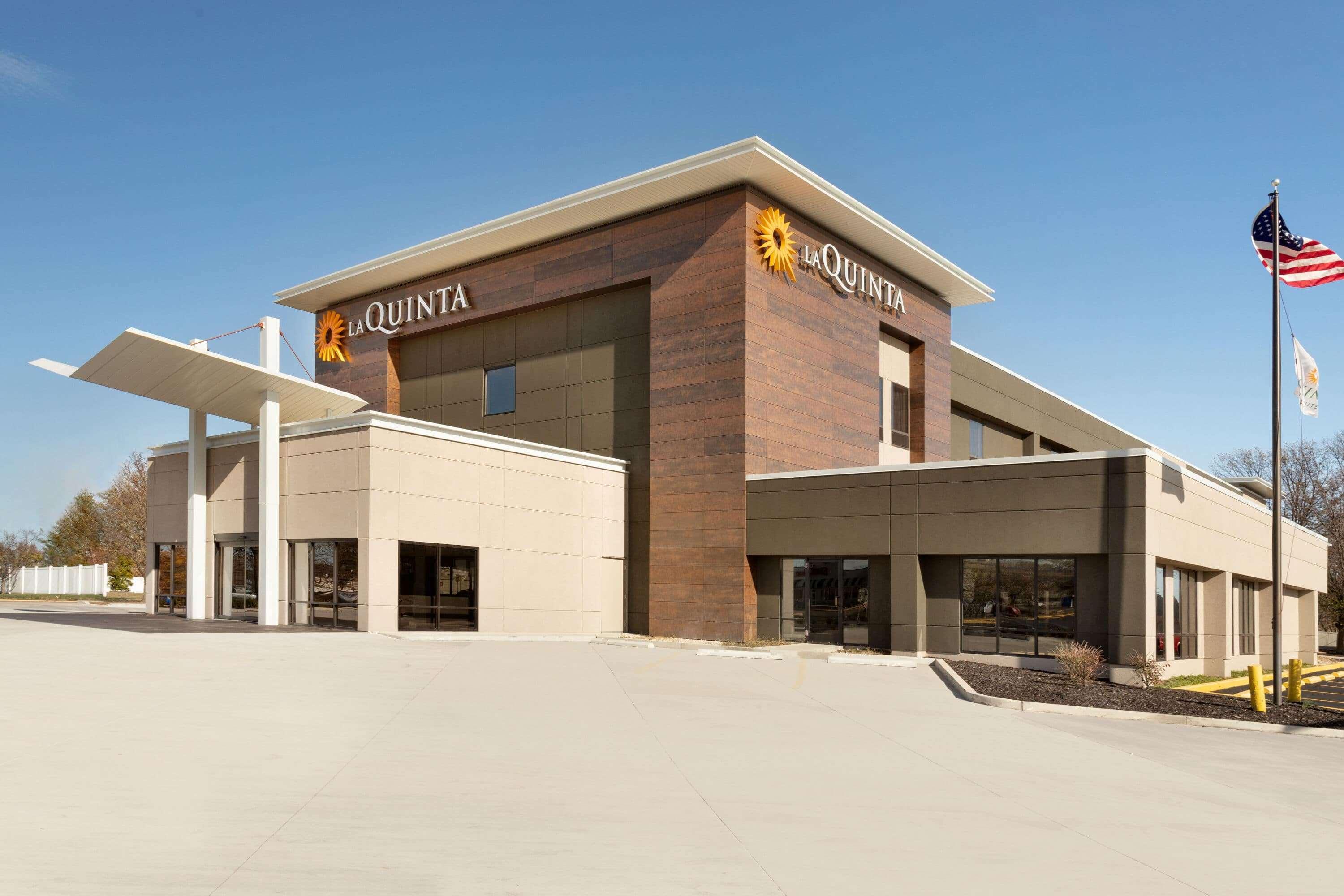La Quinta Inn & Suites By Wyndham St Louis Route 66 Windsor Springs Εξωτερικό φωτογραφία