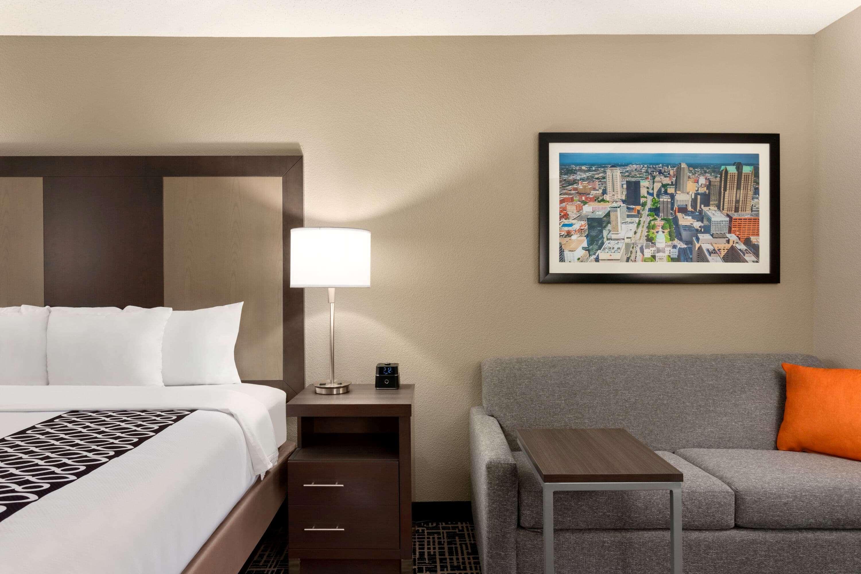 La Quinta Inn & Suites By Wyndham St Louis Route 66 Windsor Springs Εξωτερικό φωτογραφία